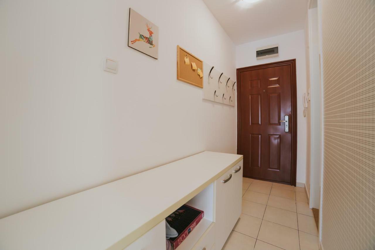 Ferienwohnung Mimika Apartman Novi Sad Exterior foto